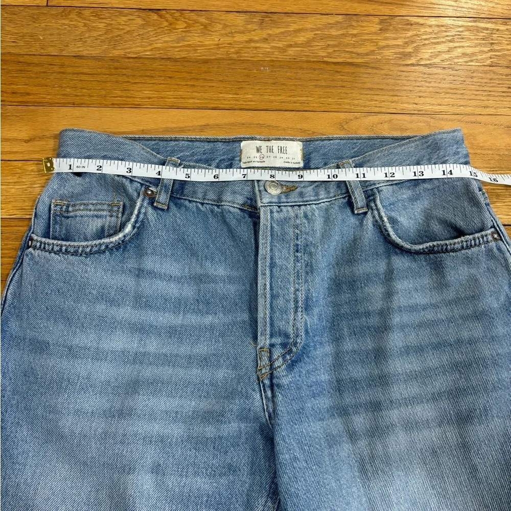 Free People We The Free Maggie Jeans Straight Leg Ripped Raw Hem Size 26
